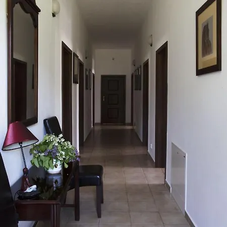 Kantonia Farm stay