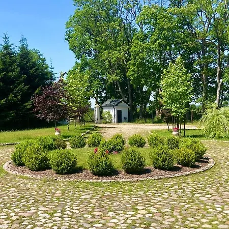 Kantonia Farm stay *