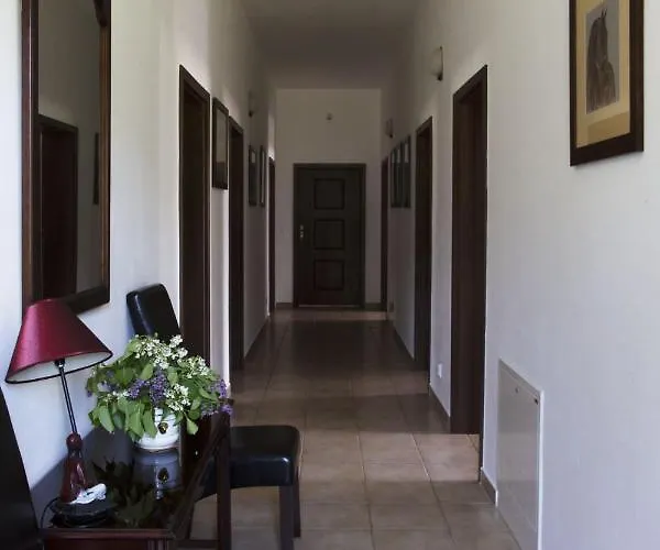 Kantonia Çiftlik konaklama